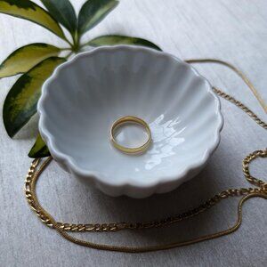 Waterproof Gold Ring Tarnish Free 18k Gold PVD Plated Meivim Callie Ring Size 8